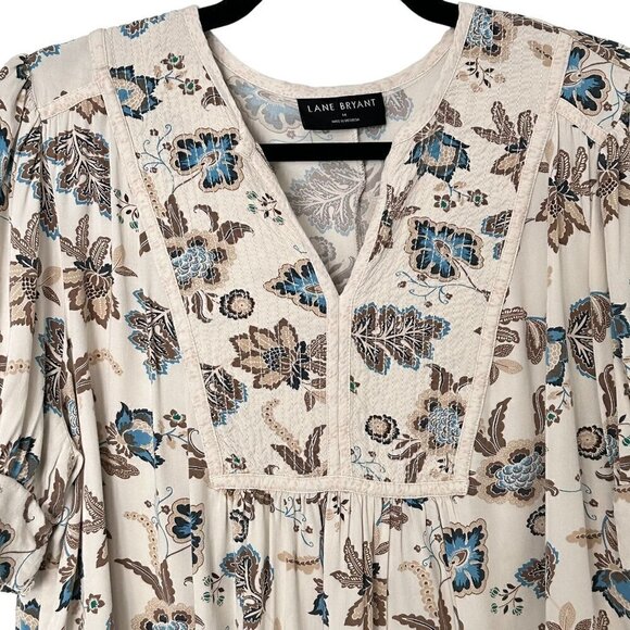 Lane Bryant Plus Size Smocked Floral Top Short-Sleeve Split-Neck Bib Top (14) - Picture 4 of 15